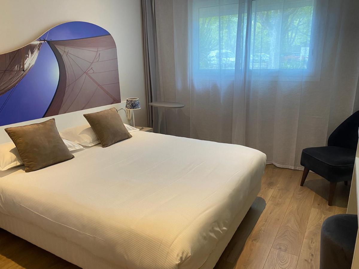 Hotel Europe ลา กร็องเดอ-ม็อต ภายนอก รูปภาพ