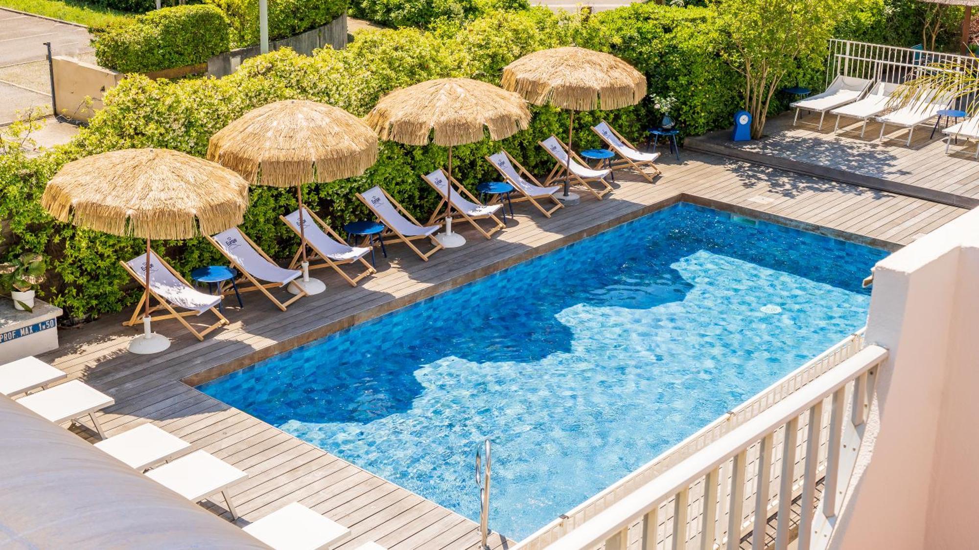 Hotel Europe ลา กร็องเดอ-ม็อต ภายนอก รูปภาพ