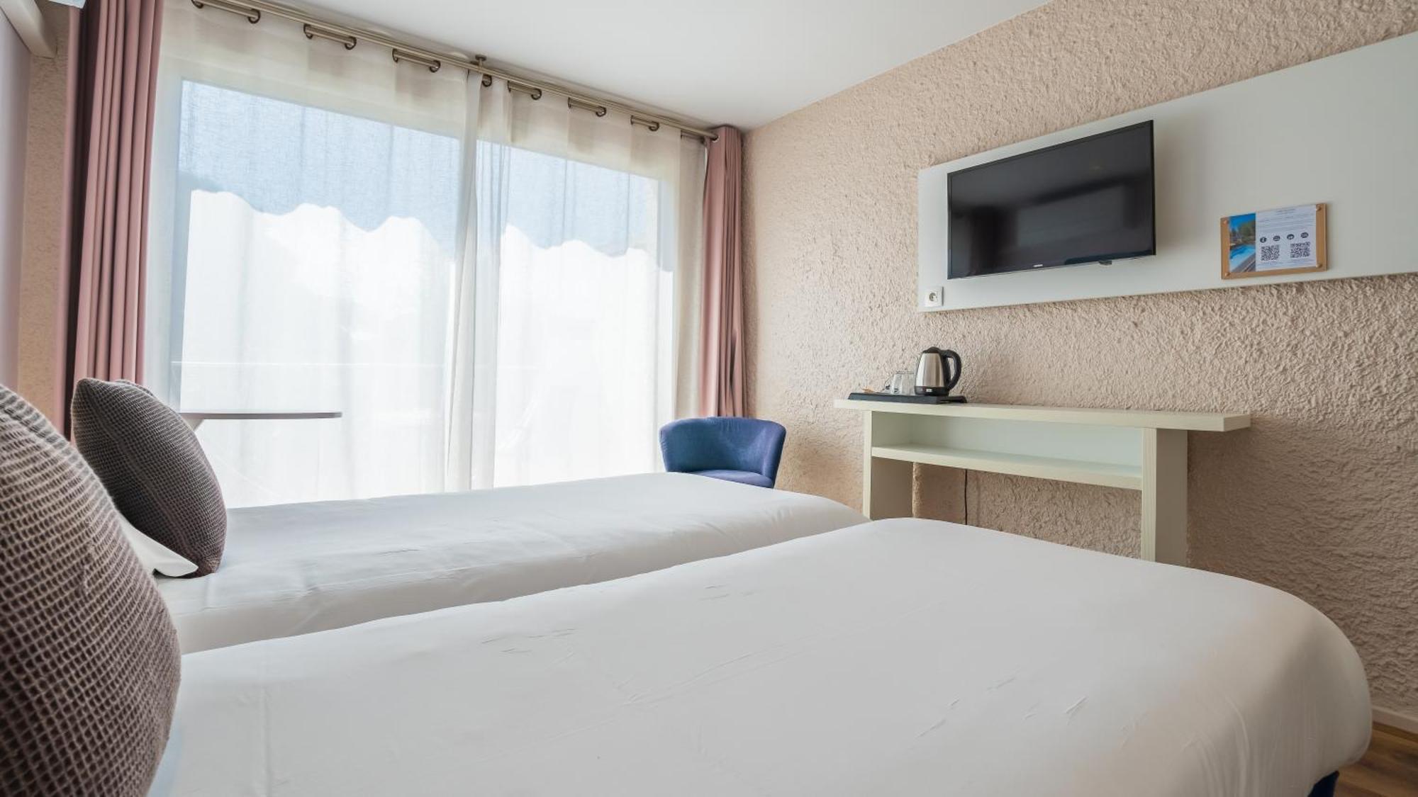 Hotel Europe ลา กร็องเดอ-ม็อต ภายนอก รูปภาพ