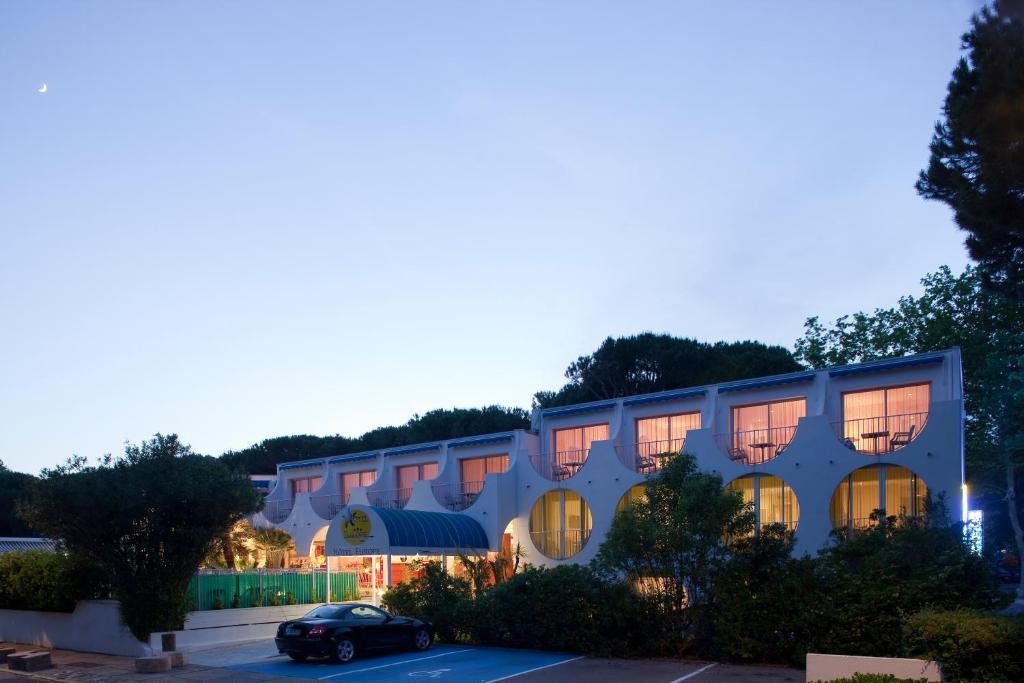 Hotel Europe ลา กร็องเดอ-ม็อต ภายนอก รูปภาพ